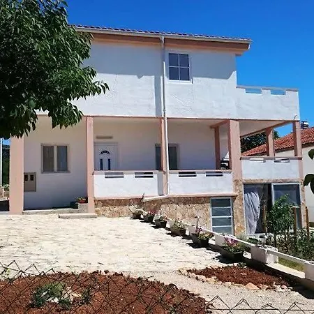 Apartman S Pogledom Na More 2